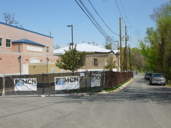 Deal Rose construction 1